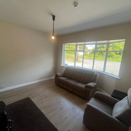 Yeats Lodge Self Catering Apartment And Bar 戈尔韦 外观 照片