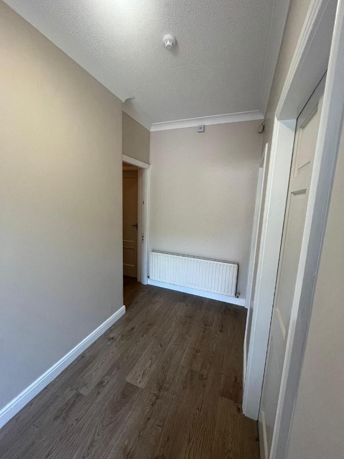 Yeats Lodge Self Catering Apartment And Bar 戈尔韦 外观 照片
