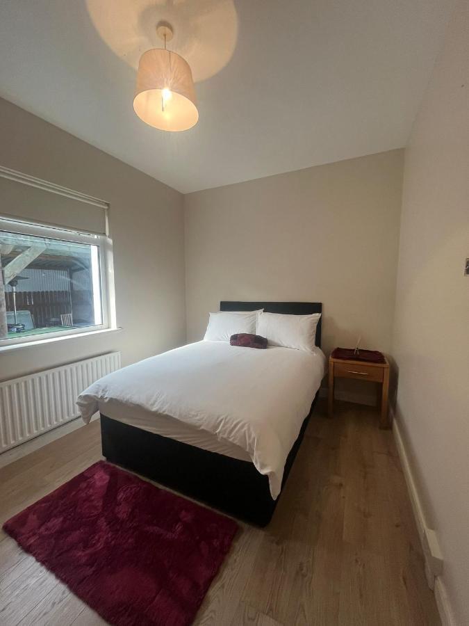 Yeats Lodge Self Catering Apartment And Bar 戈尔韦 外观 照片