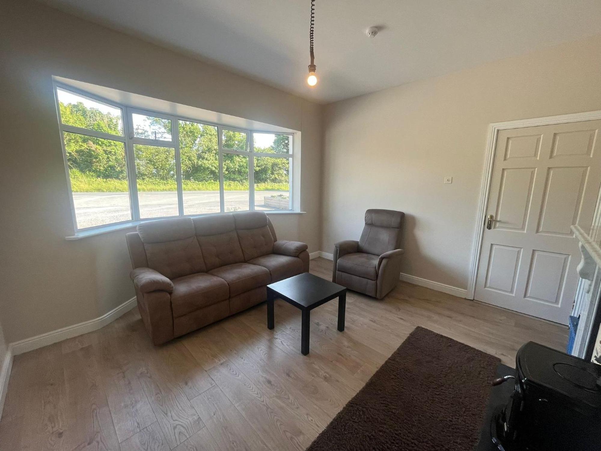 Yeats Lodge Self Catering Apartment And Bar 戈尔韦 外观 照片